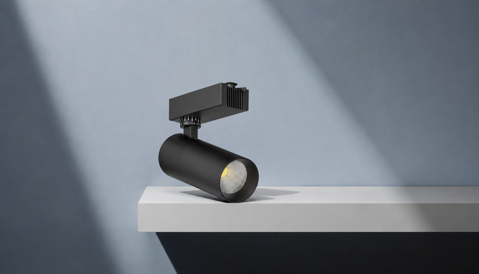 Focus Track light 2